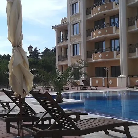 Flora Beach Private Aparthotel Pomorie