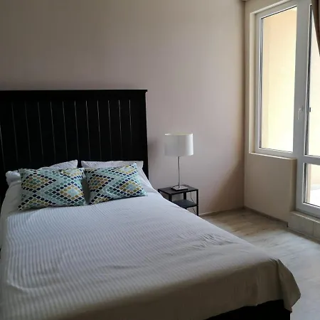 Flora Beach Private Aparthotel Pomorie