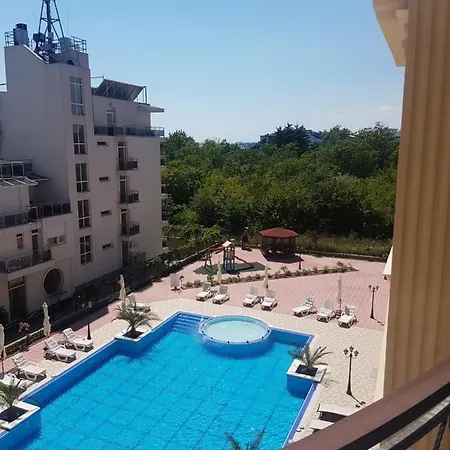 Flora Beach Private Aparthotel Pomorie