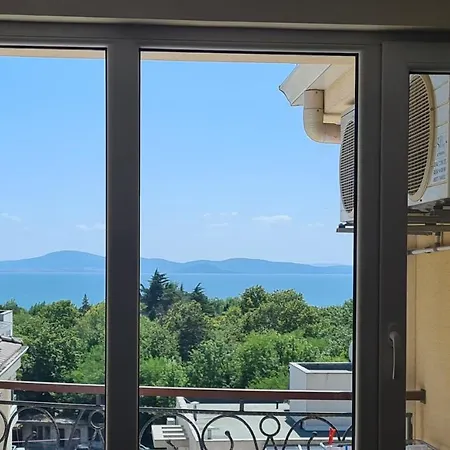 Flora Beach Private * Pomorie