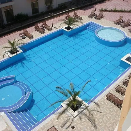 아파트호텔 Flora Beach Private