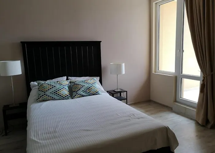 Flora Beach Private Lejlighedshotel Pomorie