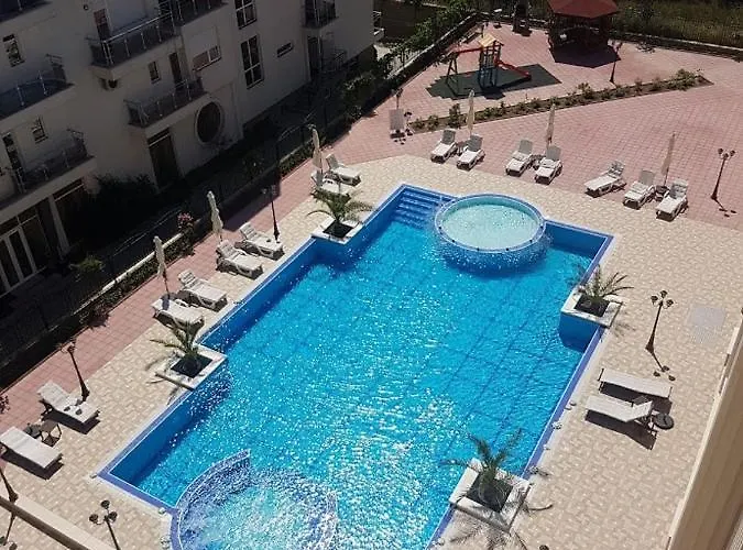 Lejlighedshotel Flora Beach Private *