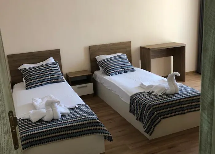 Lejlighedshotel Flora Beach Private *