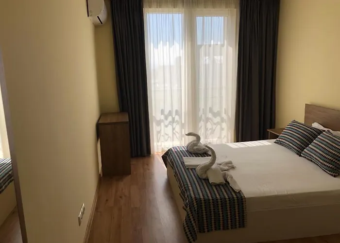 Lejlighedshotel Flora Beach Private